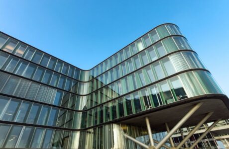 glass-curtain-wall